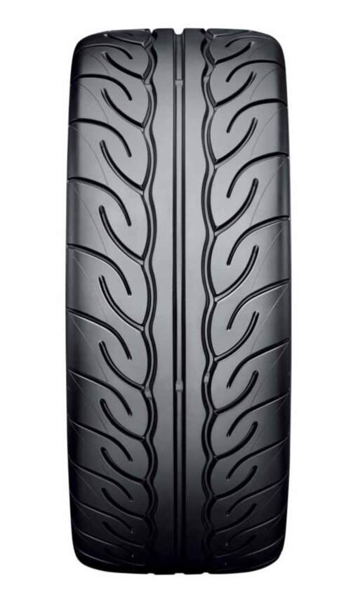 205/50R16 87V Yokohama Ad08